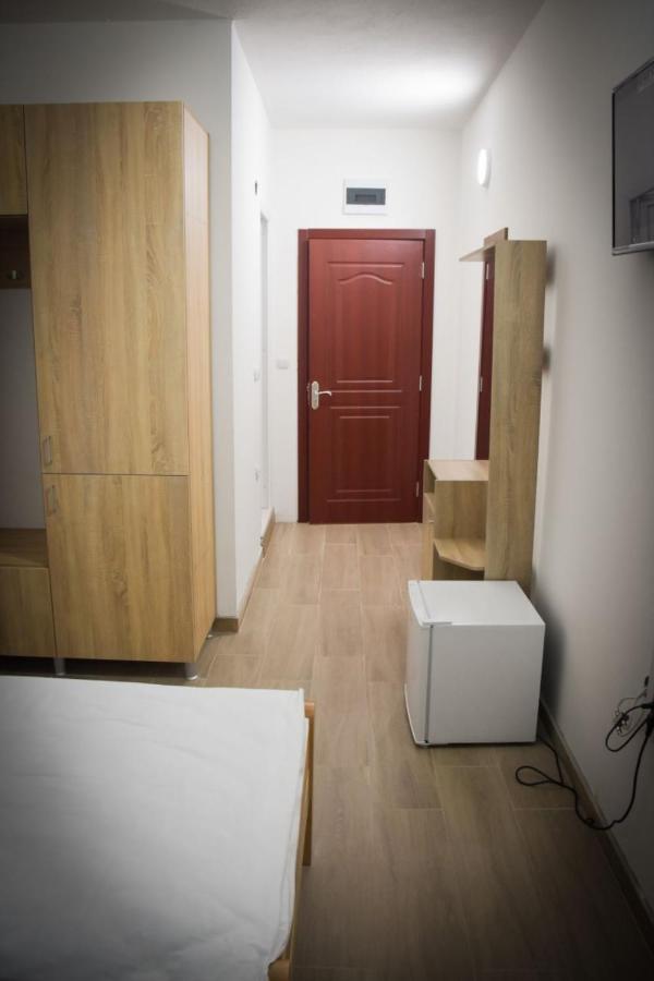 Vila Oska Vinica Exterior foto